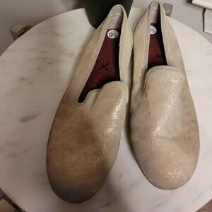 NWOT Munro Addie smoking slipper loafer in gold shimmer